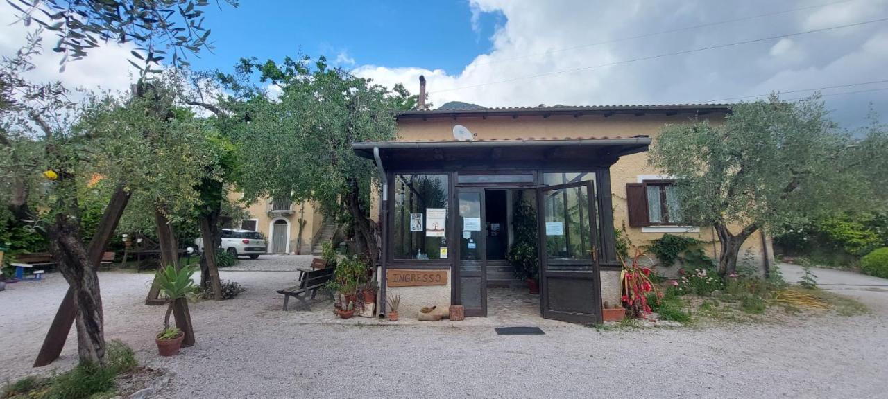 Agriturismo Macchiapiede Сала-Консилина Экстерьер фото